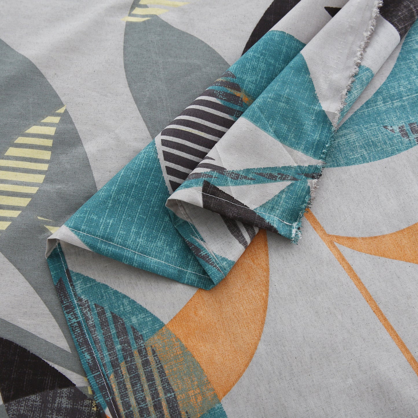6 Piece - Grey, Black & Beige Leaves Printed Duvet Cover Set