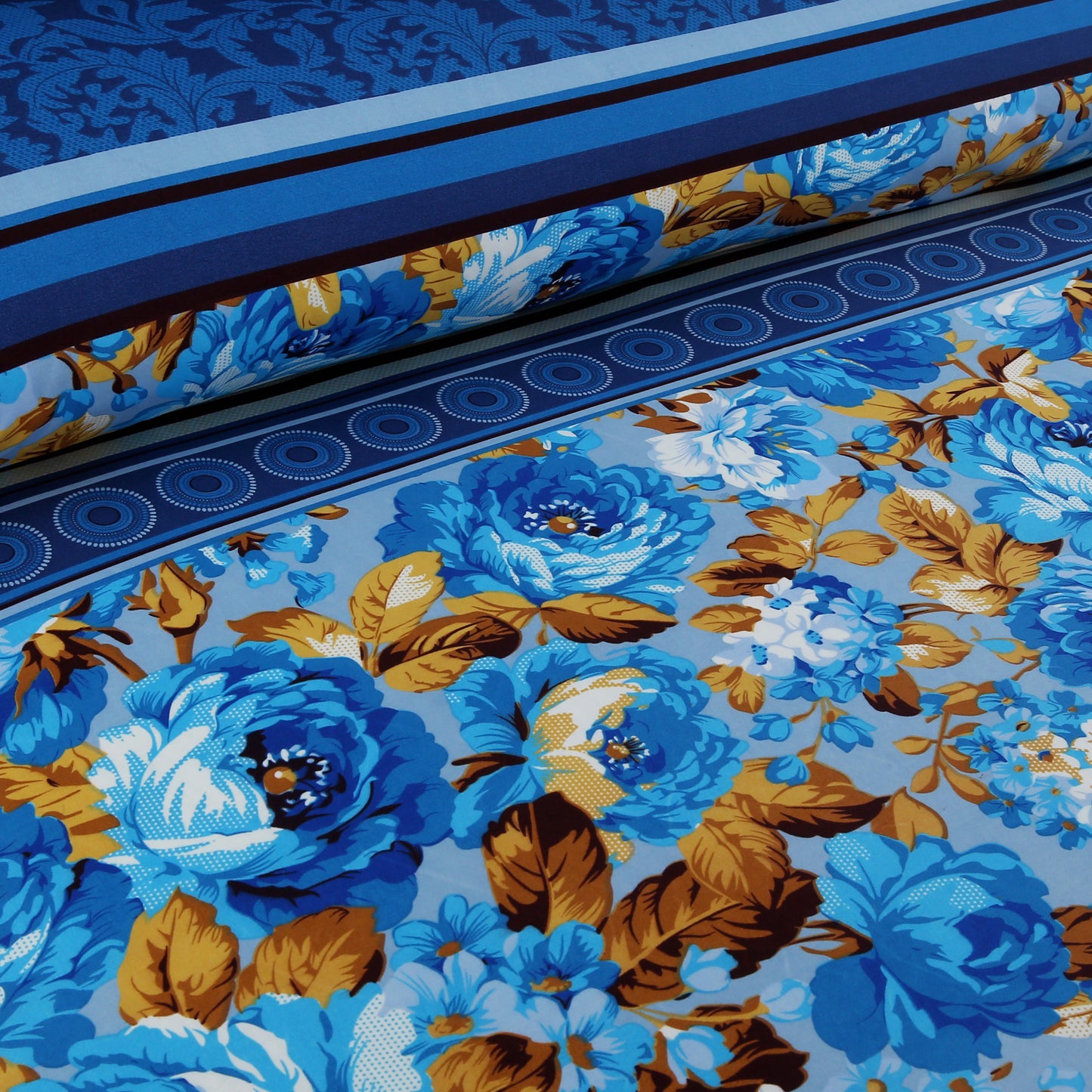 6 Piece - Blue Roses Printed Duvet Cover Set