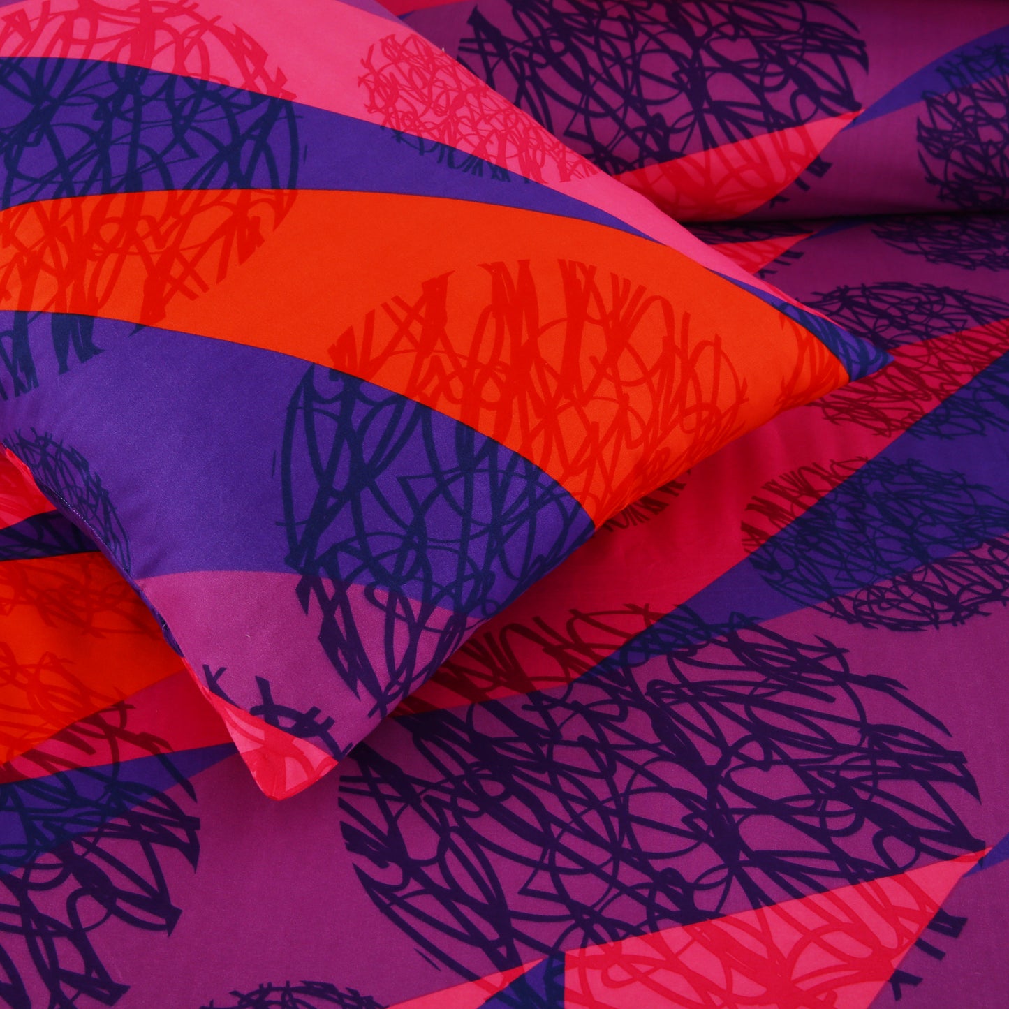 6 Piece - Blue & Pink Gradient Printed Duvet Cover Set